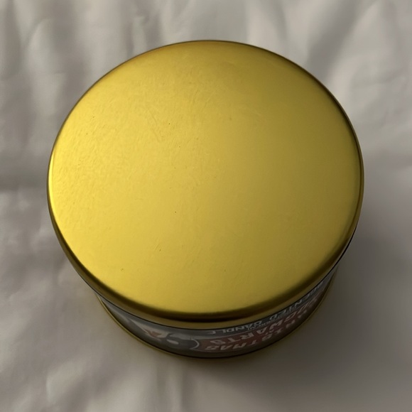 HARRY POTTER Hogwarts Christmas Gingerbread Candle - Picture 6 of 6